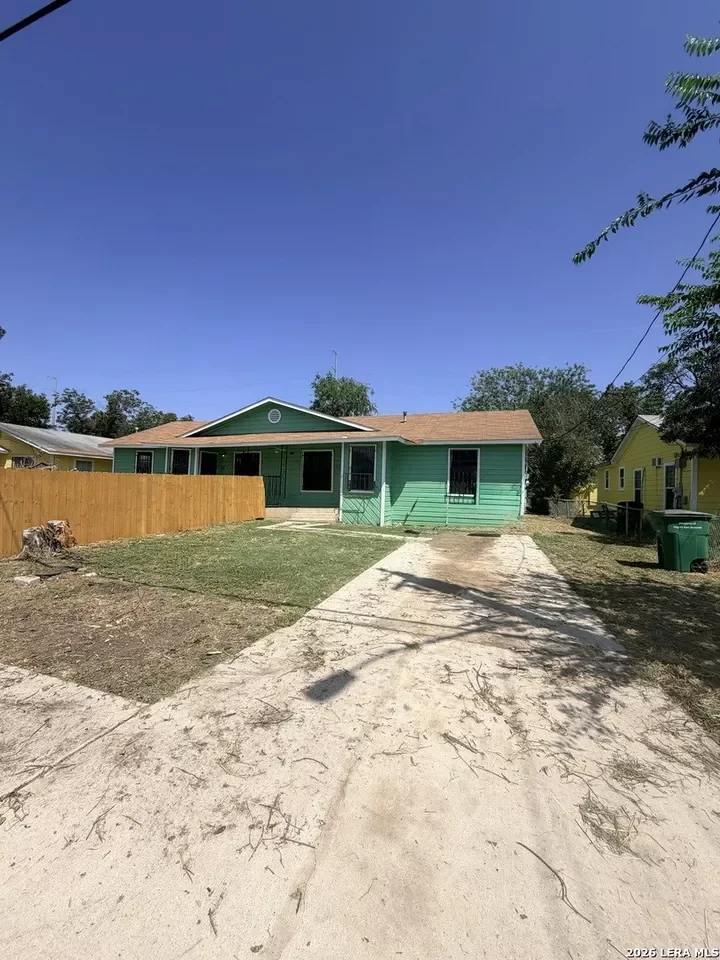 2BR House for Rent in San Antonio, TX