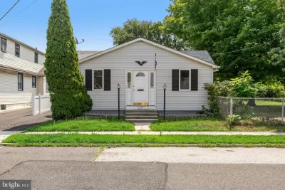 2BR House for Sale in Pennsauken, NJ