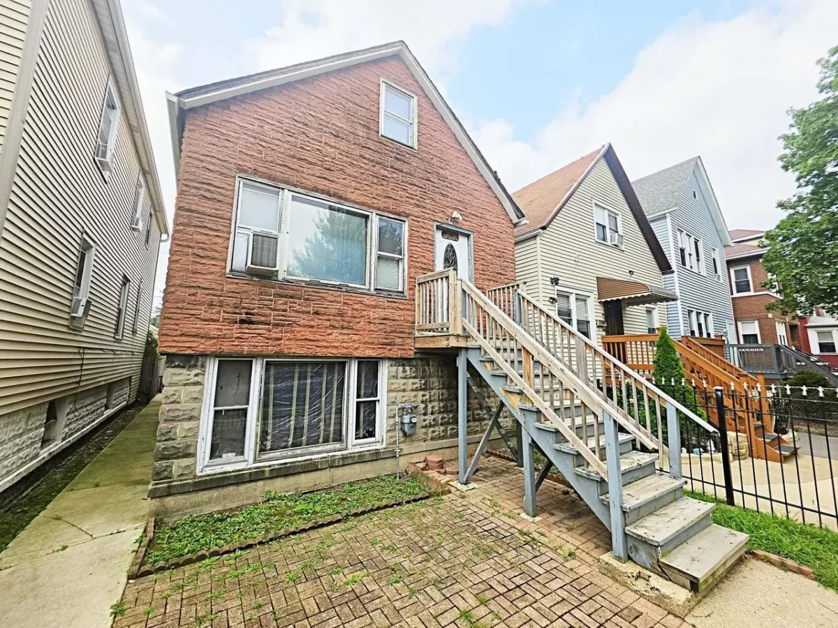 3BR House for Sale in Chicago, IL