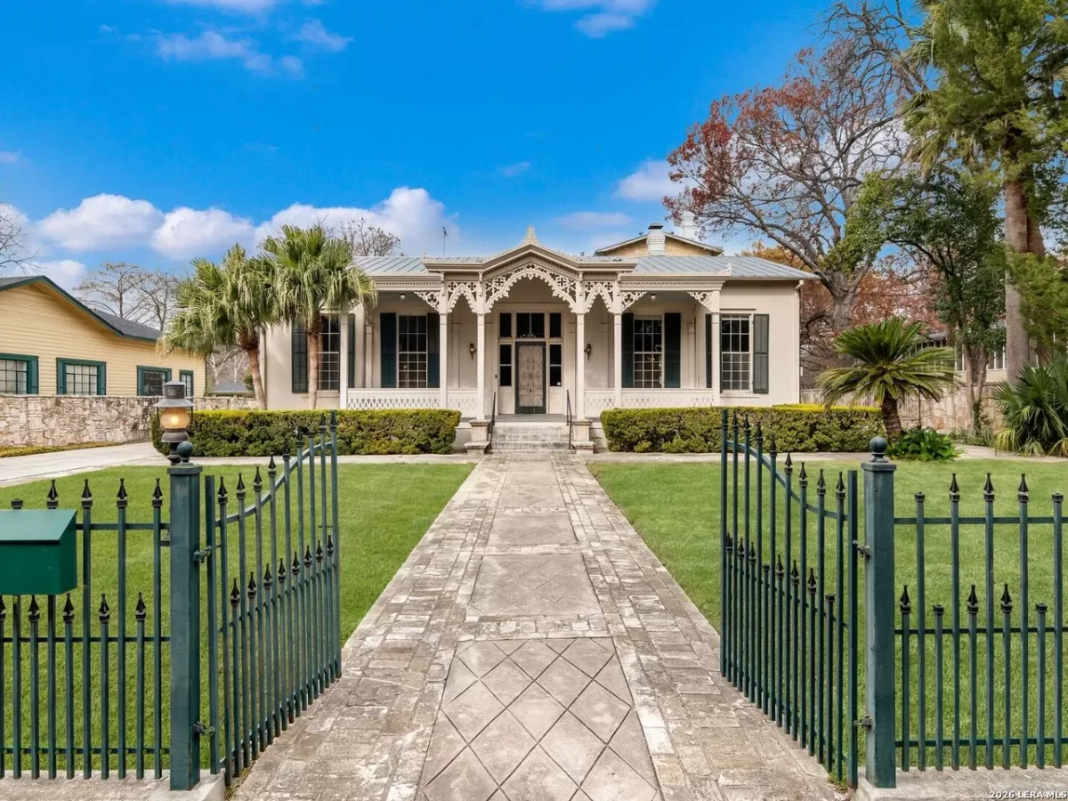 5BR House for Sale in San Antonio, TX