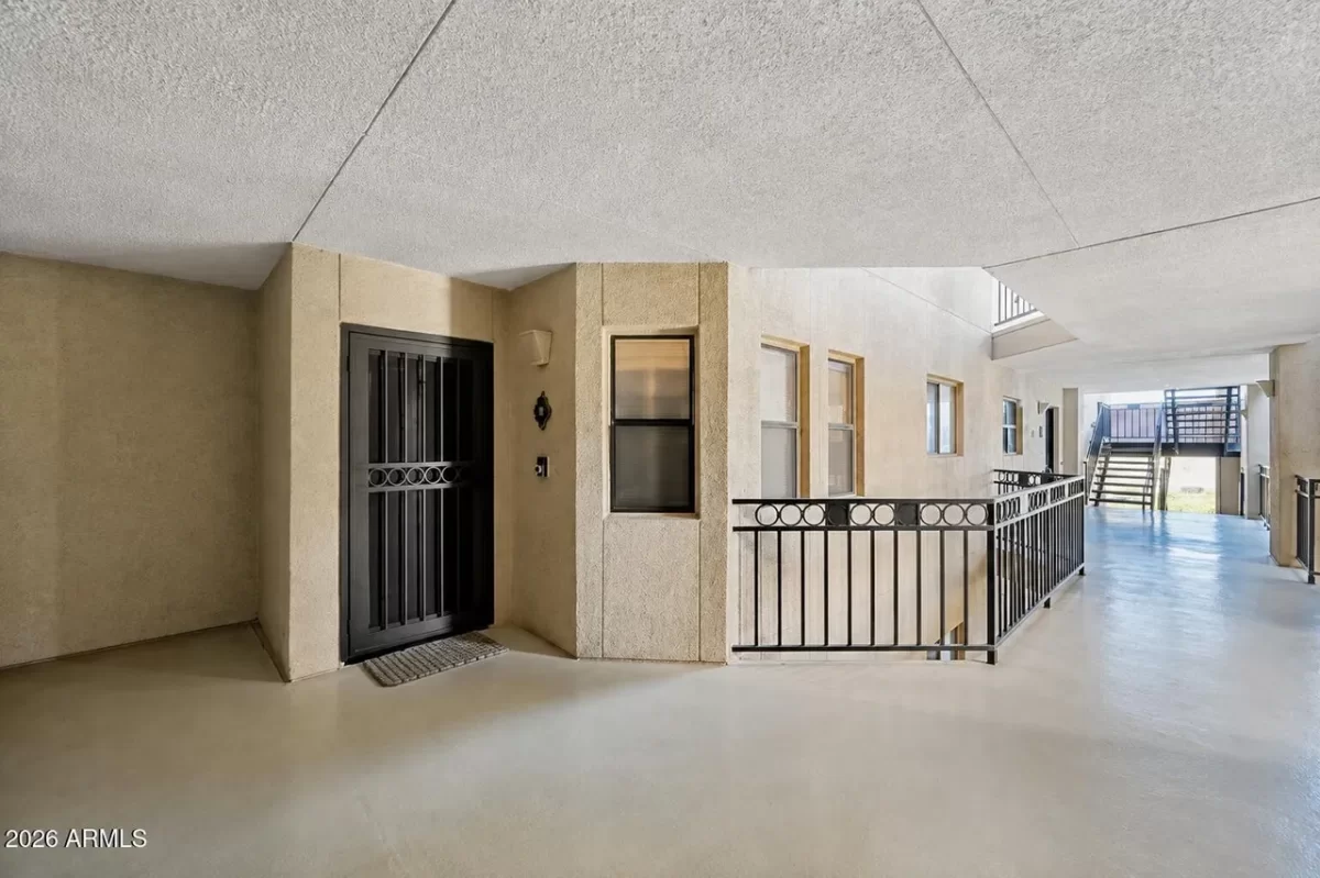 2BR Condo for Sale in Phoenix, AZ