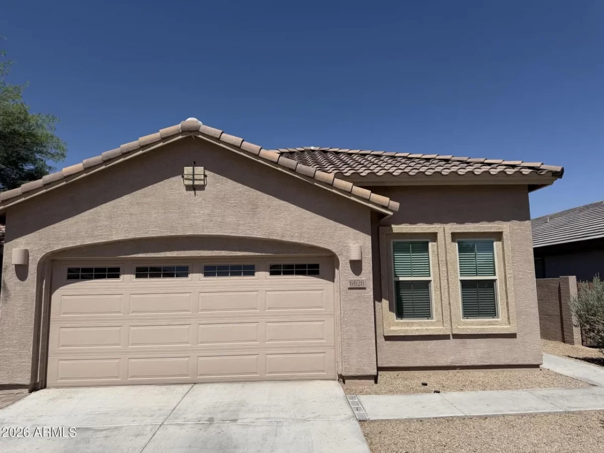 4BR House for Sale in Phoenix, AZ