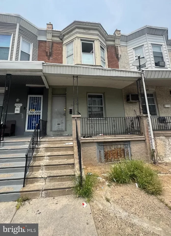3BR Townhouse for Sale in Philadelphia, PA