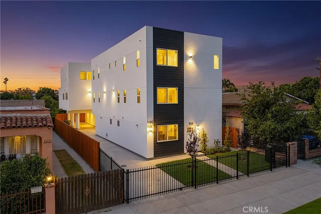 13BR Multi-Family for Sale in Los Angeles, CA