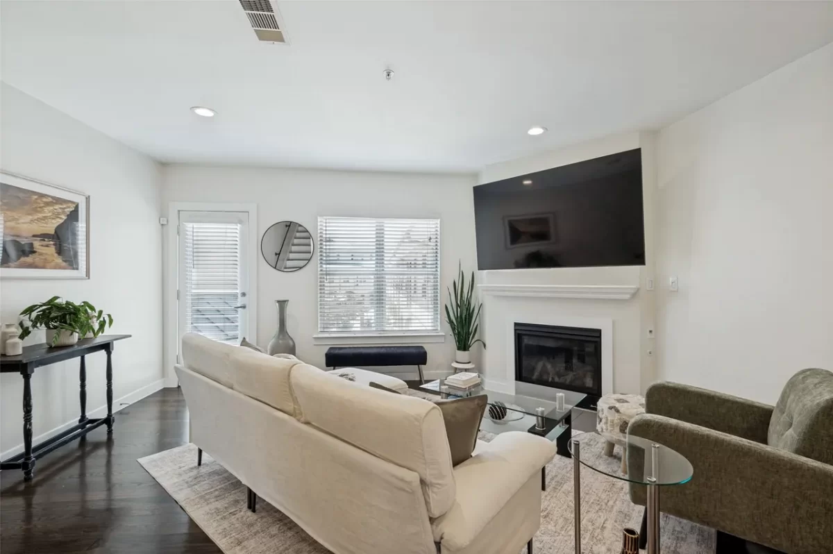 2BR Condo for Sale in Dallas, TX