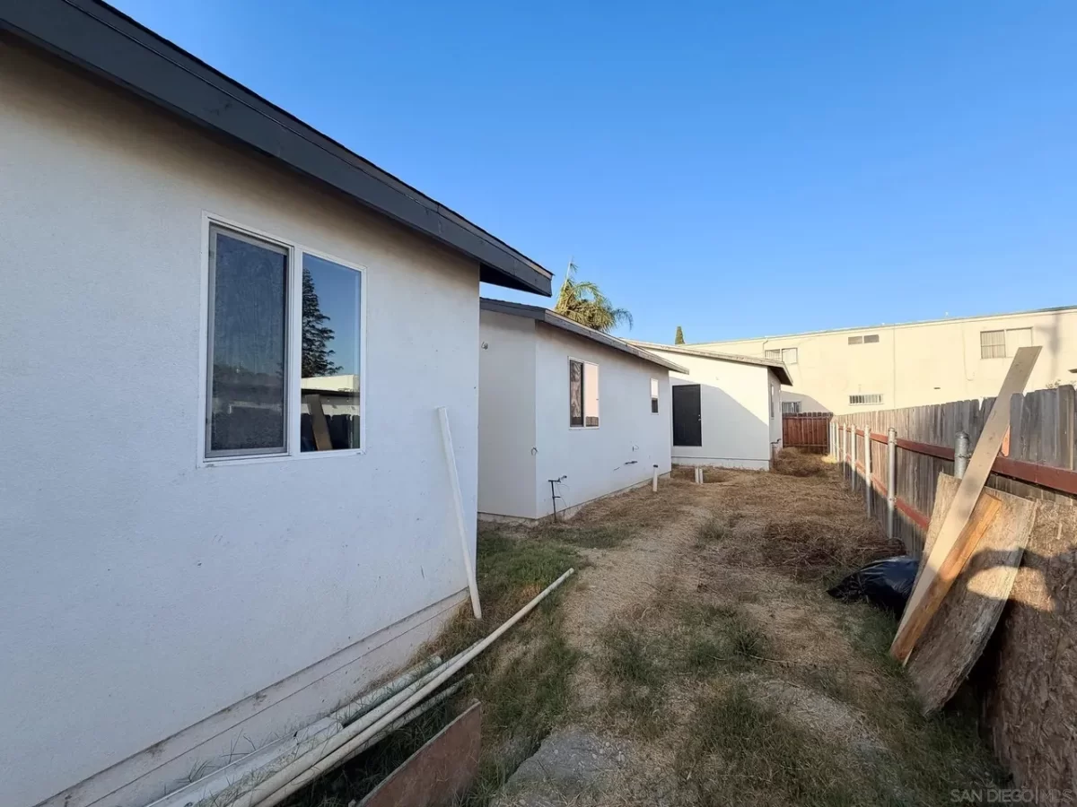 7BR Multi-Family for Sale in National City, CA