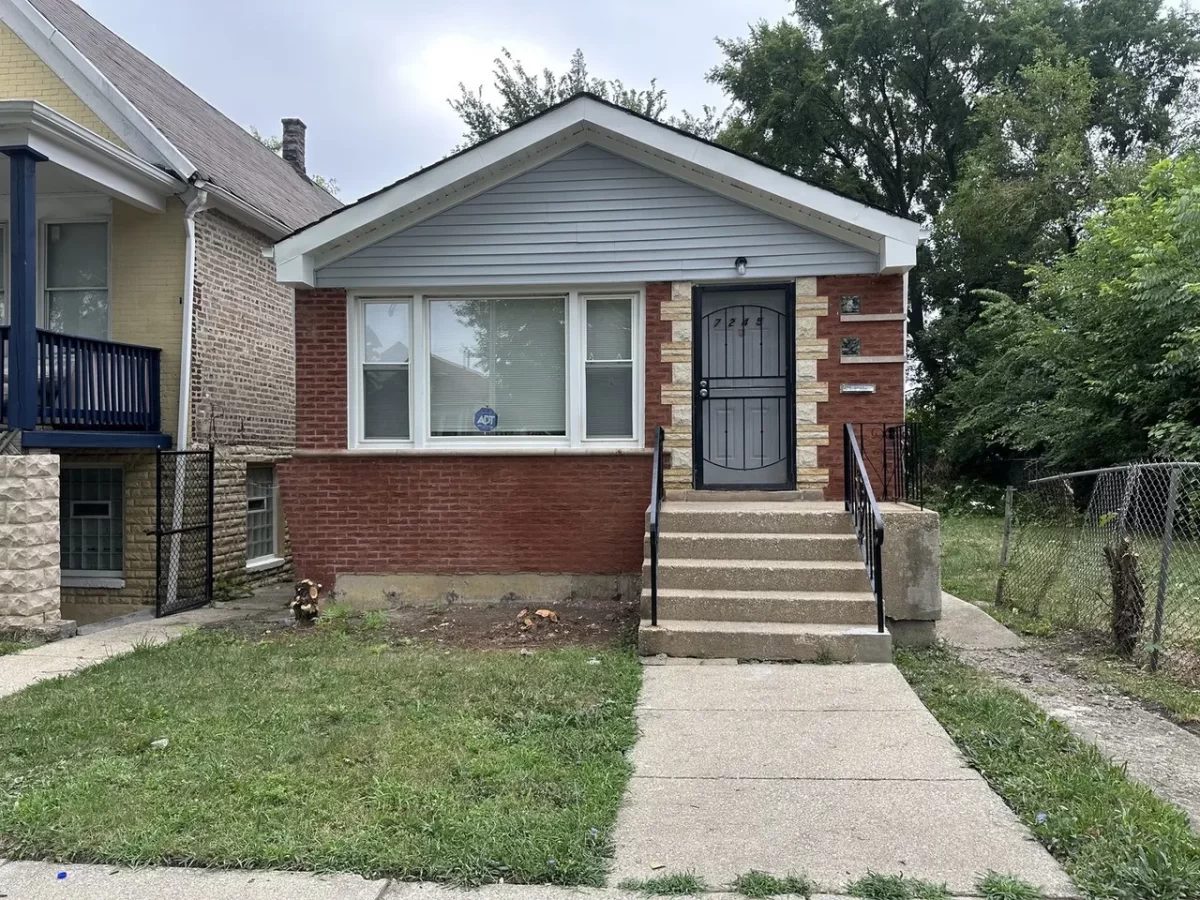 3BR House for Sale in Chicago, IL