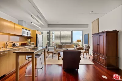 1BR Condo for Sale in Los Angeles, CA