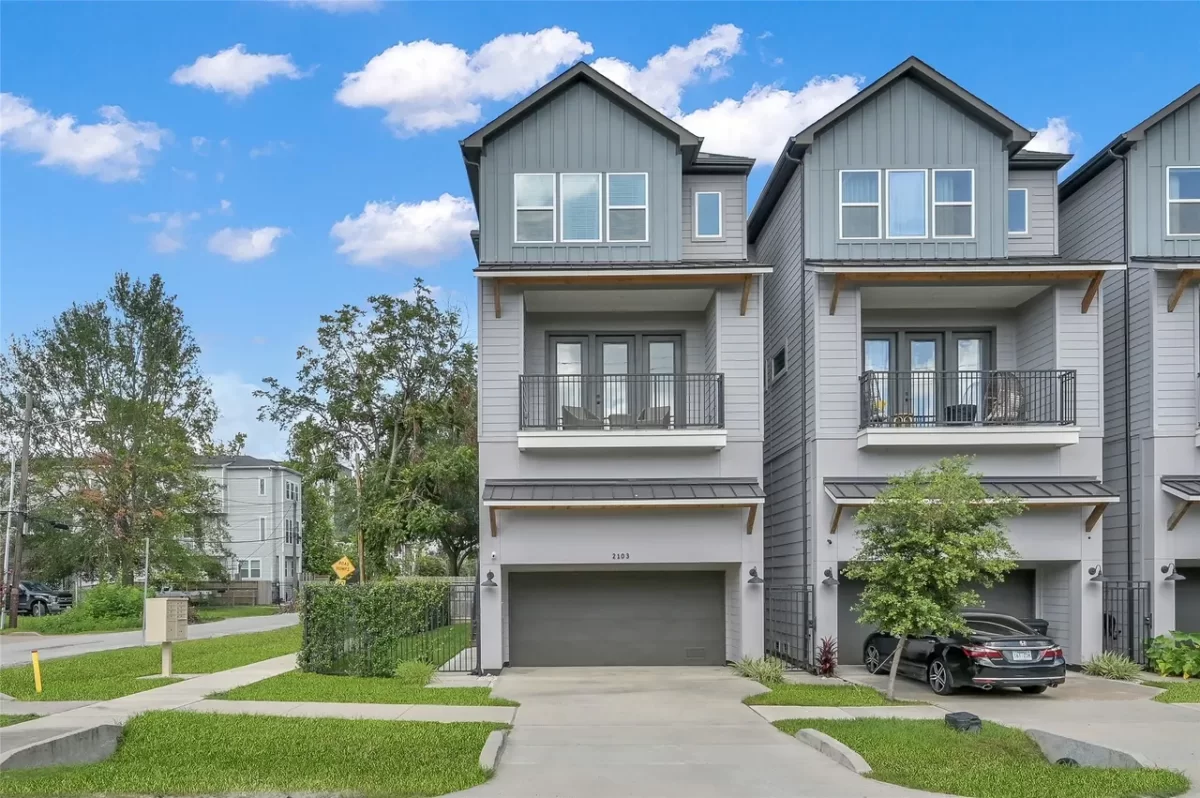 3BR Townhouse for Sale in Houston, TX