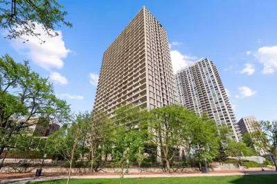 1BR House for Sale in Chicago, IL