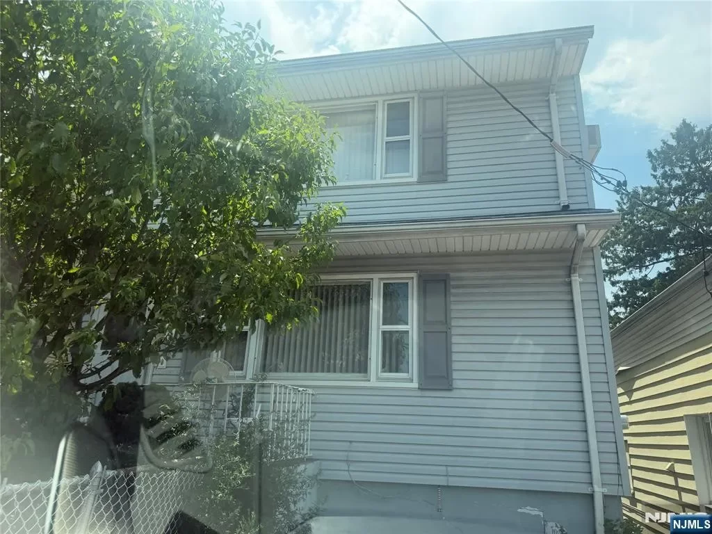 3BR House for Sale in North Bergen, NJ