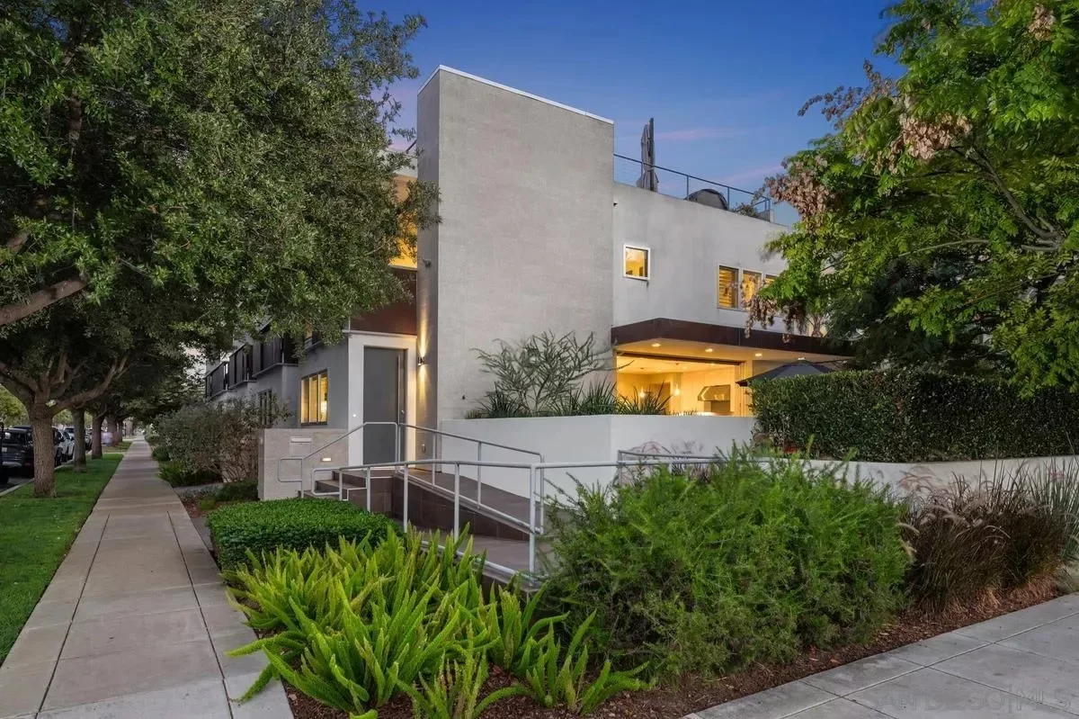 3BR Condo for Sale in Coronado, CA