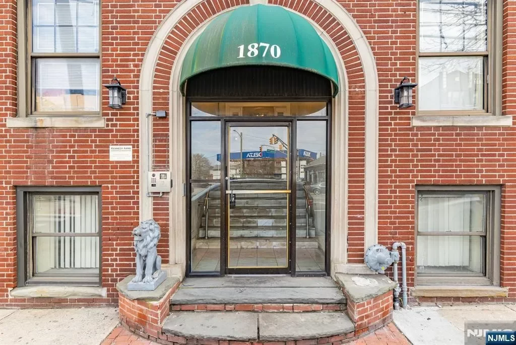 1BR Condo for Sale in Jersey City, NJ