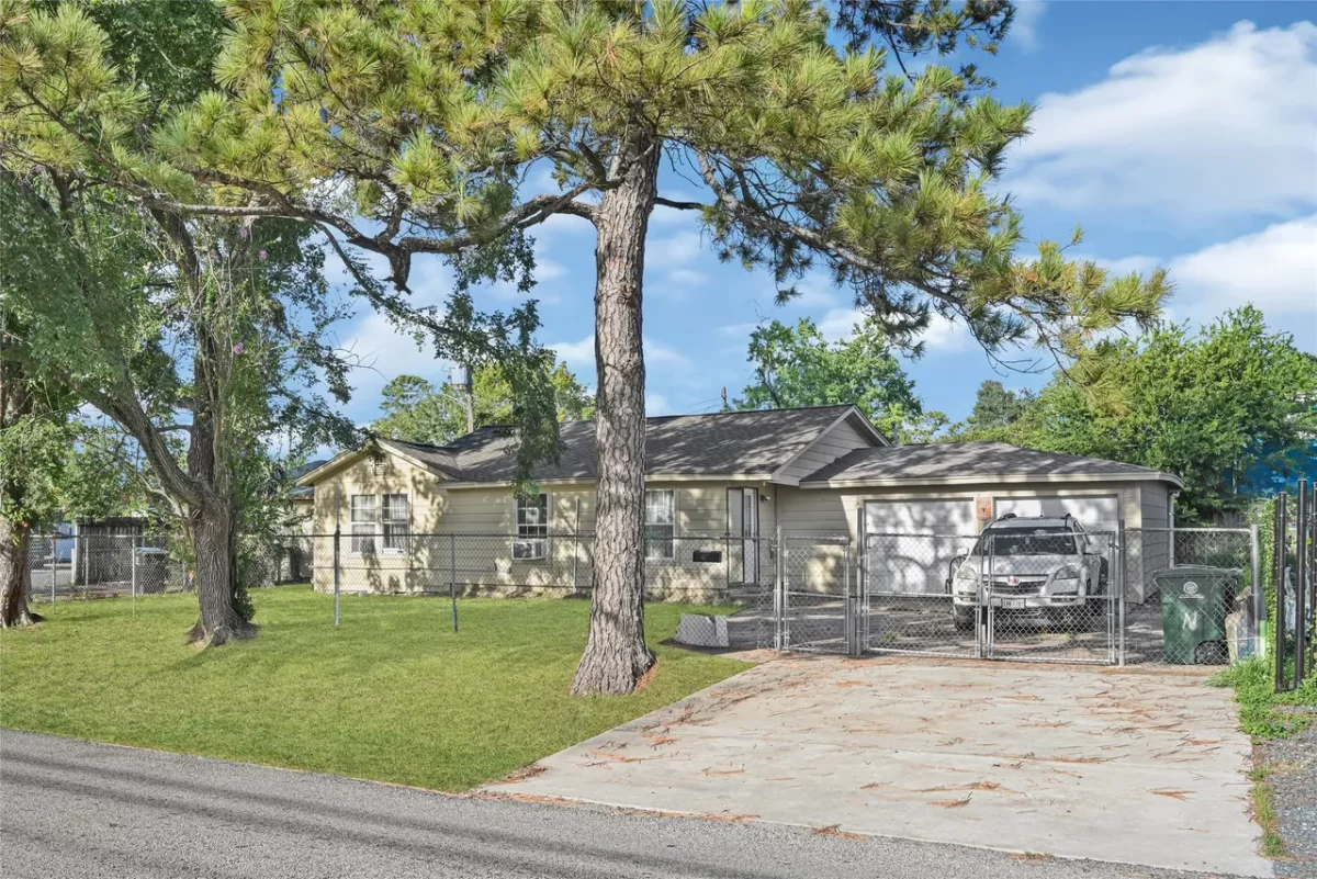3BR Multi-Family for Sale in Houston, TX