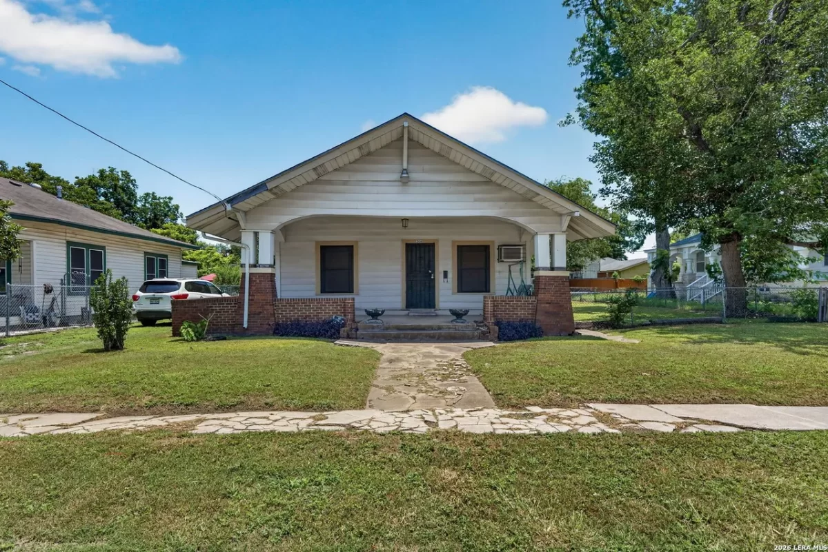 2BR House for Sale in San Antonio, TX