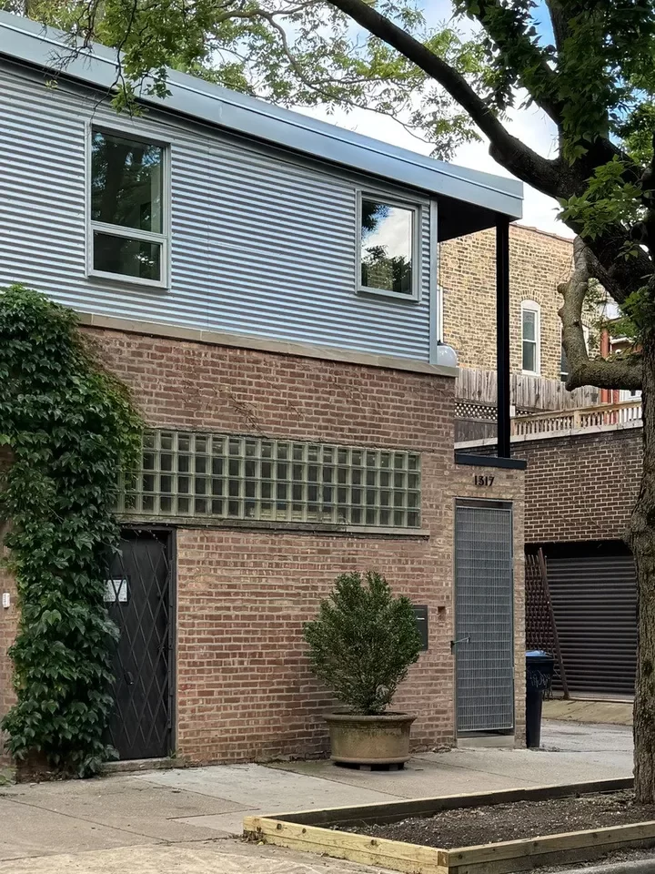 1BR House for Rent in Chicago, IL