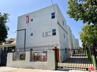 2BR Condo for Rent in Los Angeles, CA