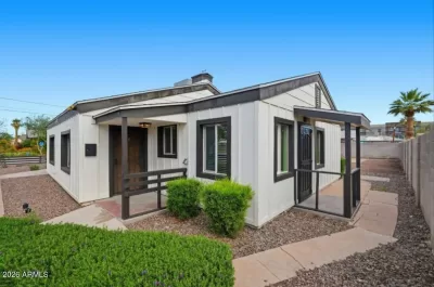2BR Apartment for Rent in Phoenix, AZ