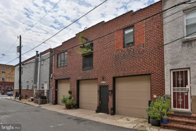 2BR Townhouse for Sale in Philadelphia, PA