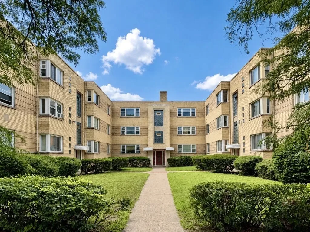2BR Condo for Rent in Chicago, IL