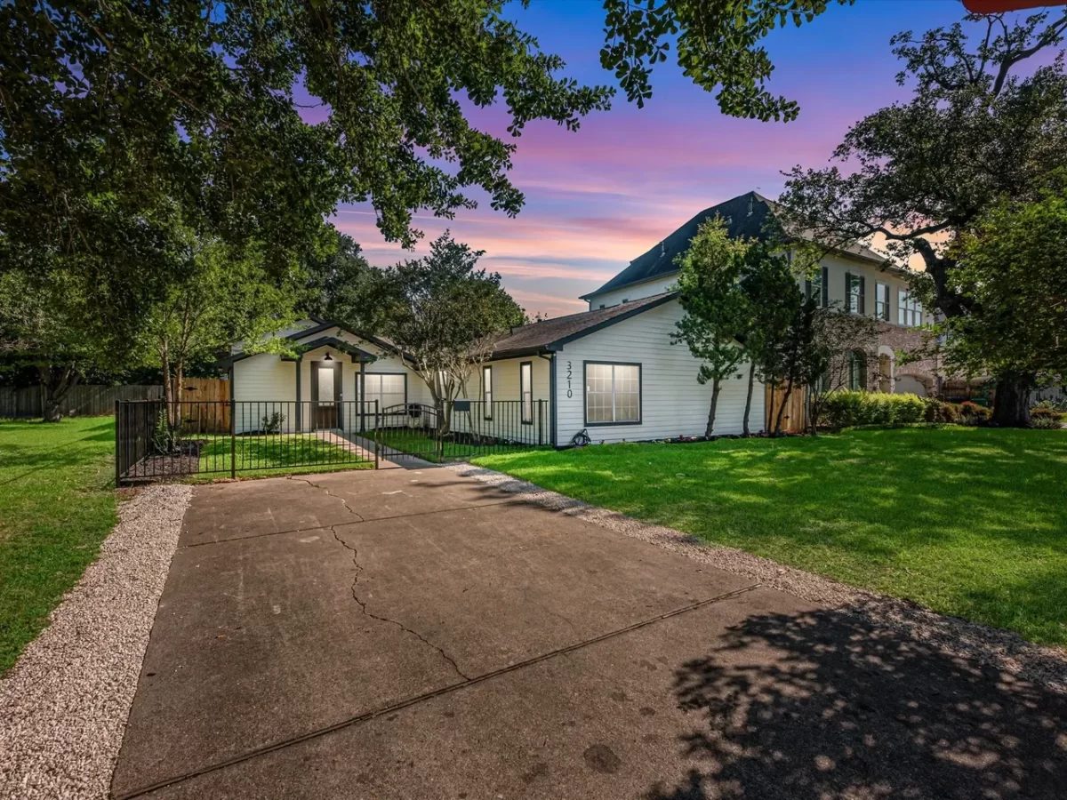 4BR House for Sale in Houston, TX
