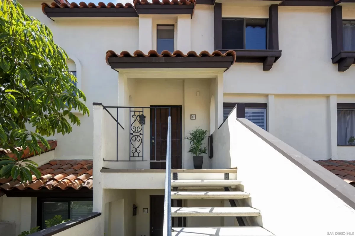 2BR Townhouse for Sale in San Diego, CA