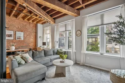 2BR Condo for Sale in Philadelphia, PA