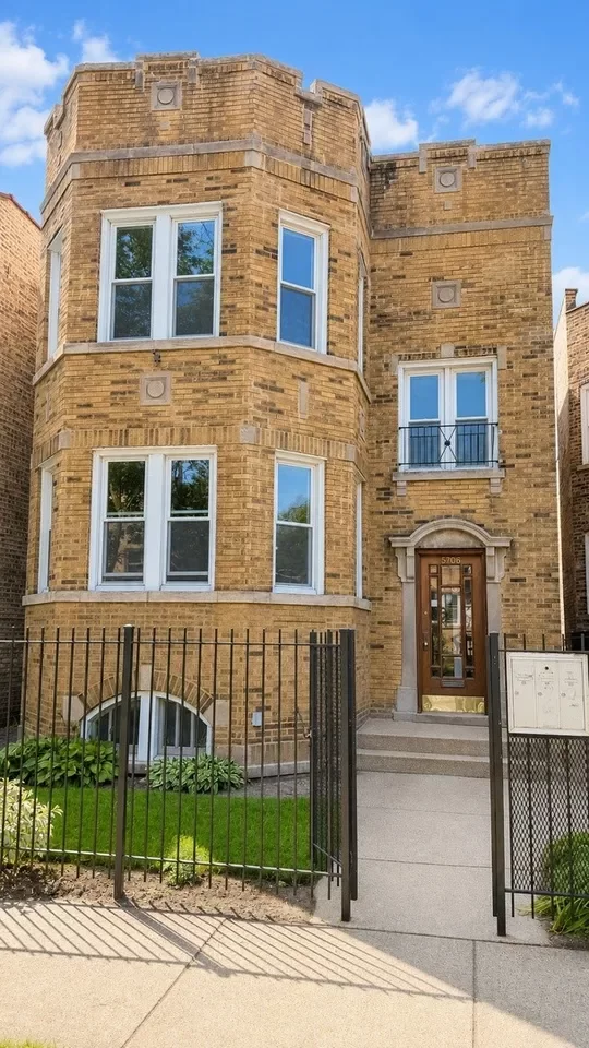 3BR Condo for Rent in Chicago, IL