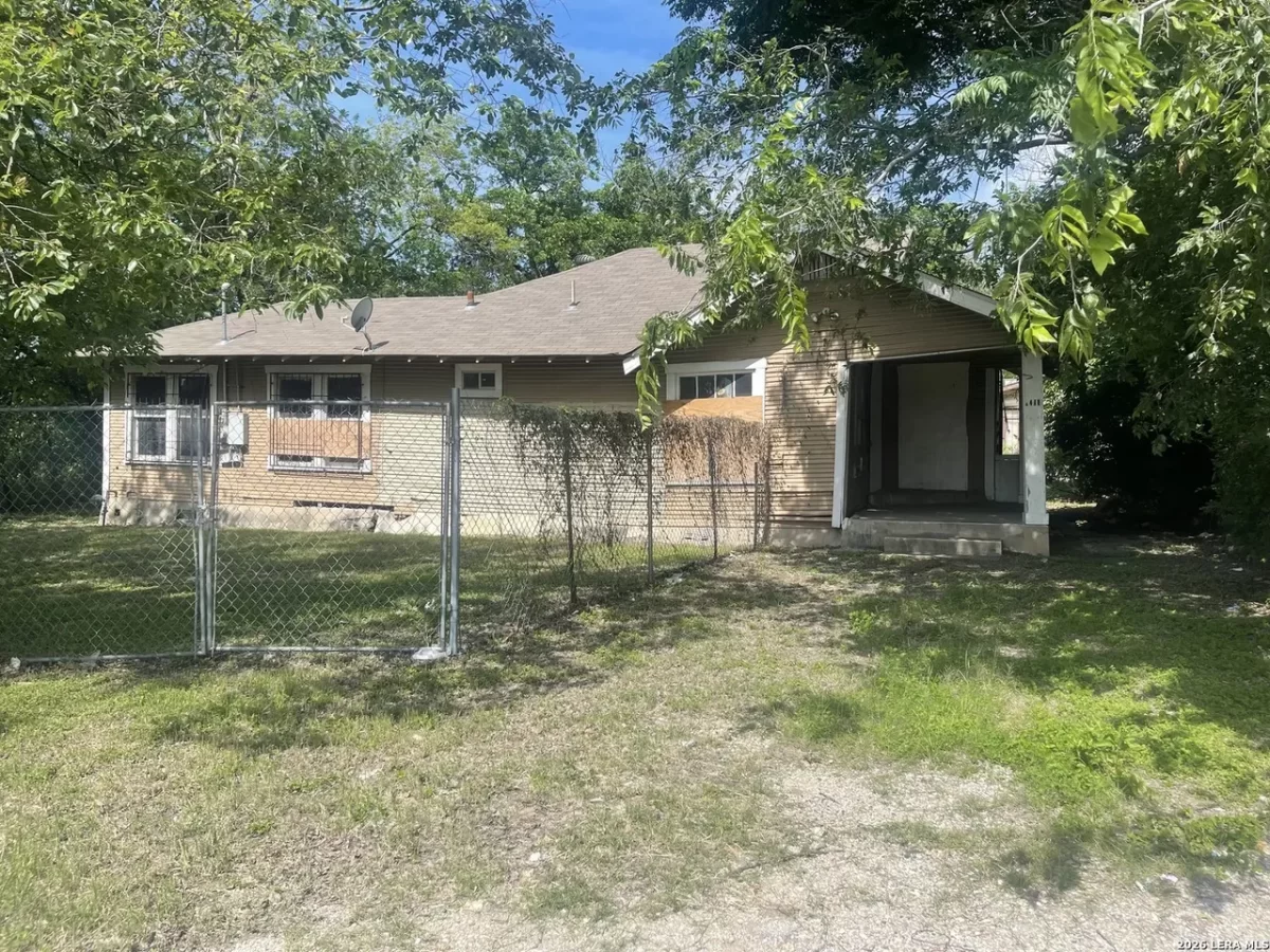 1BR House for Sale in San Antonio, TX