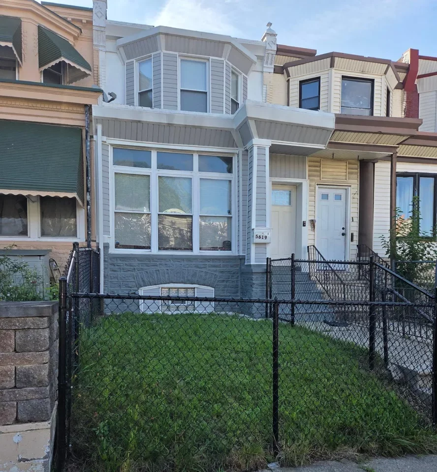 3BR Townhouse for Sale in Philadelphia, PA