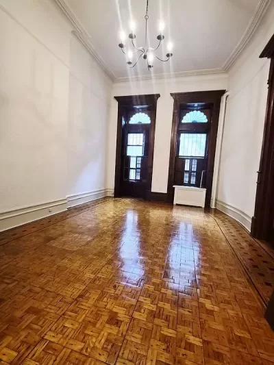 House for Rent in New York, NY