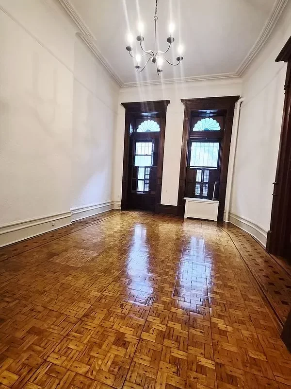 House for Rent in New York, NY