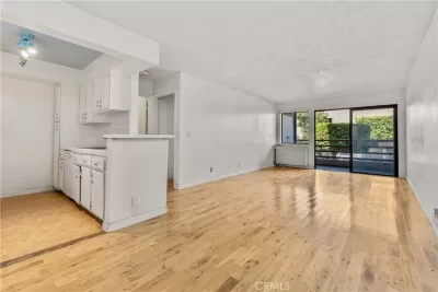 1BR Condo for Sale in Los Angeles, CA