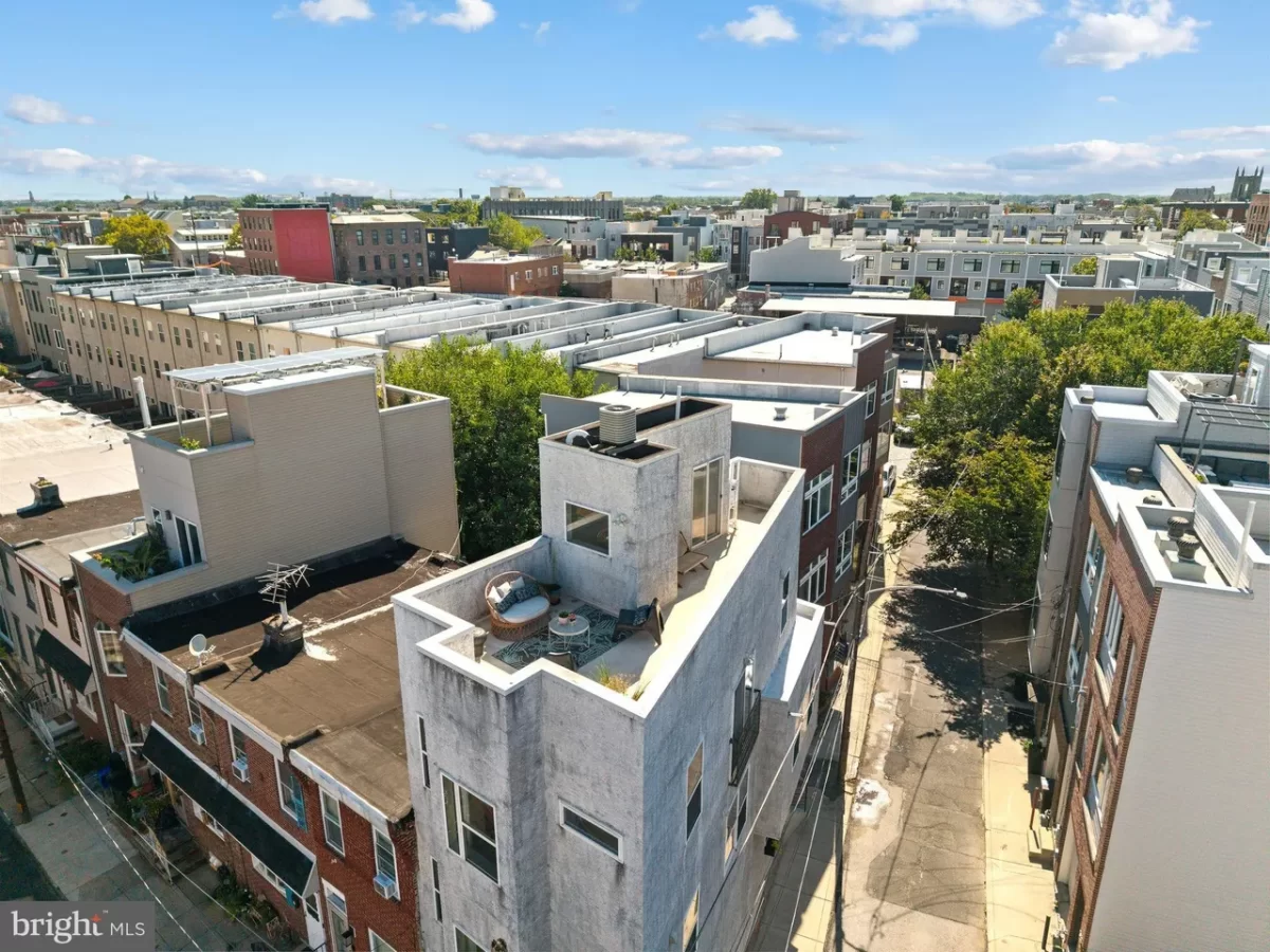3BR Townhouse for Sale in Philadelphia, PA