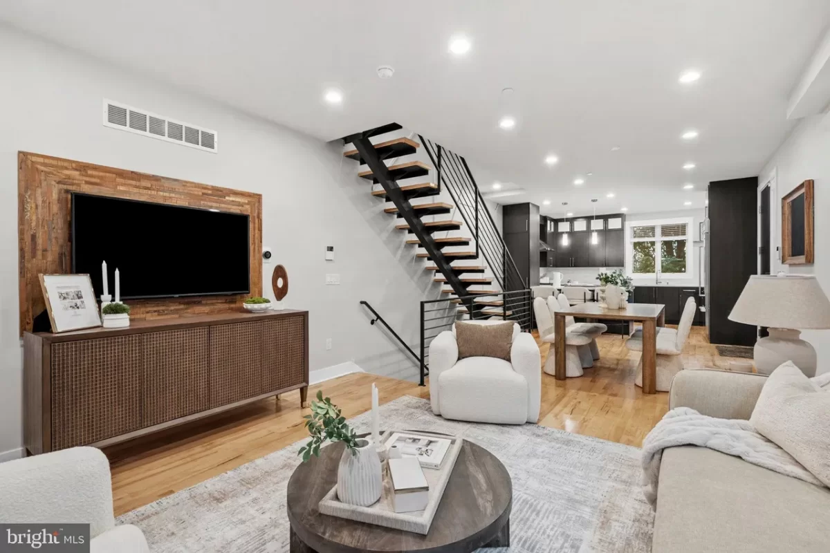 3BR Townhouse for Sale in Philadelphia, PA