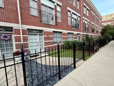 3BR Townhouse for Sale in Chicago, IL