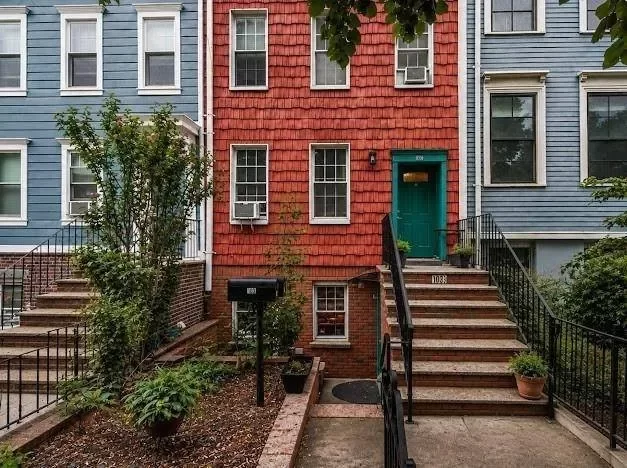 4BR Multi-Family for Sale in Brooklyn, NY
