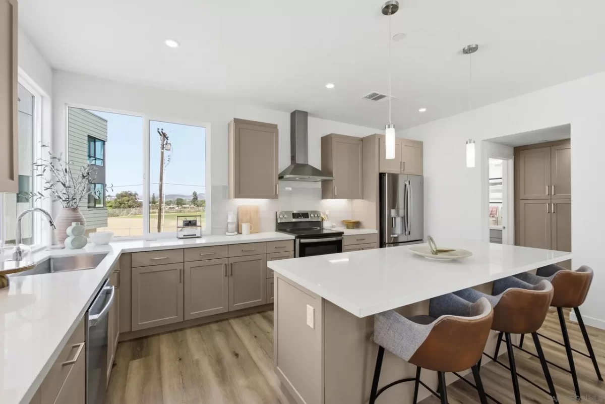 3BR Condo for Sale in San Diego, CA