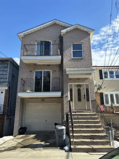3BR Multi-Family for Rent in Jersey City, NJ