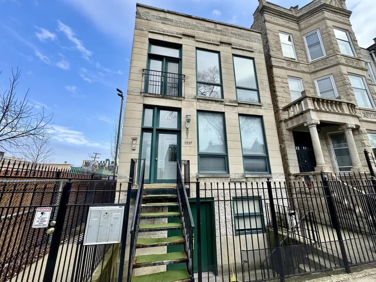 2BR Condo for Rent in Chicago, IL