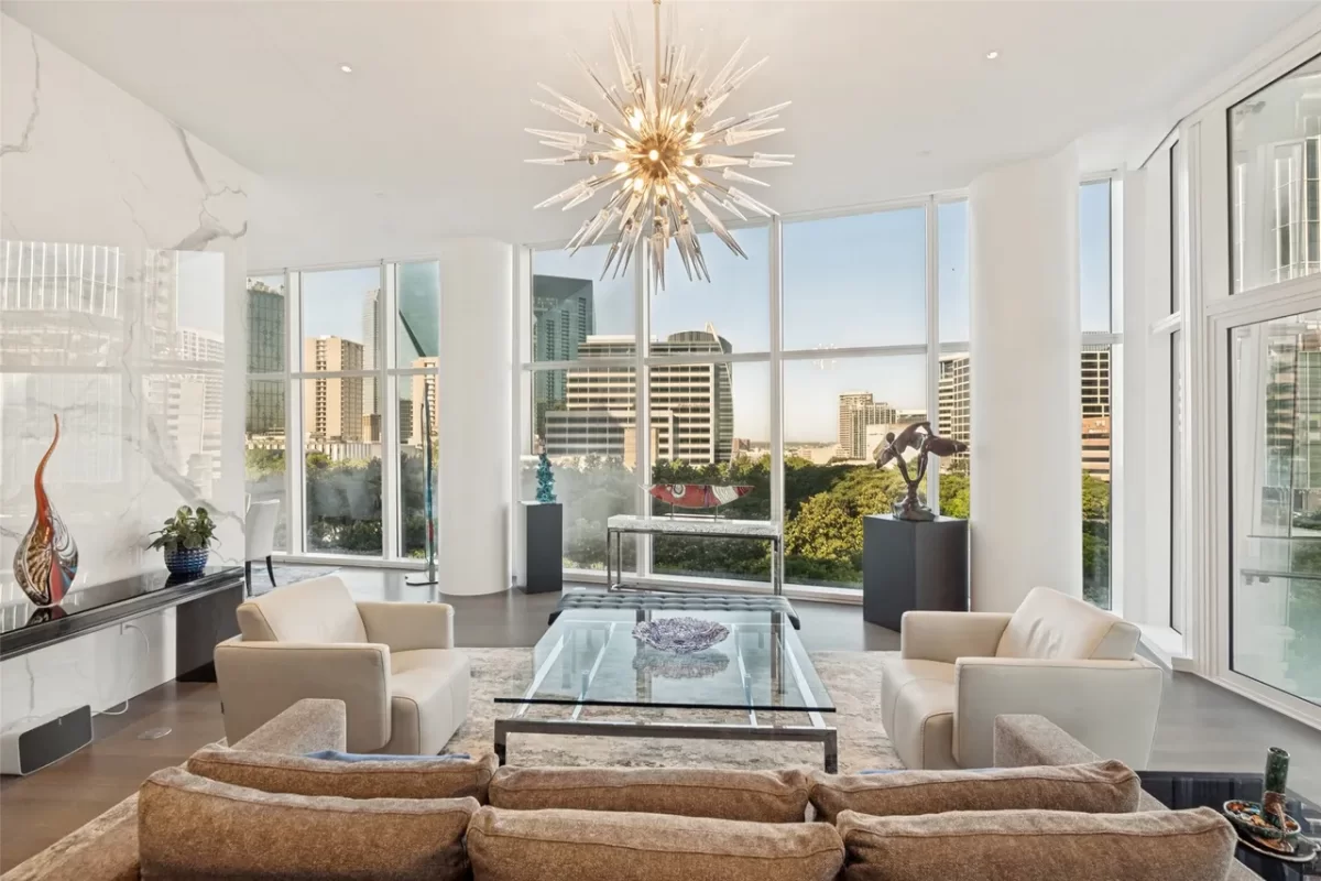 2BR Condo for Sale in Dallas, TX