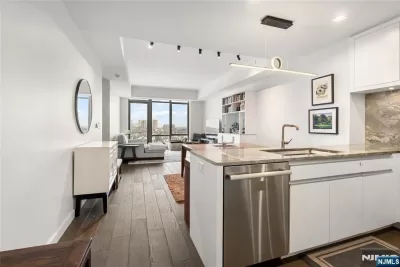 1BR Condo for Sale in Cliffside Park, NJ