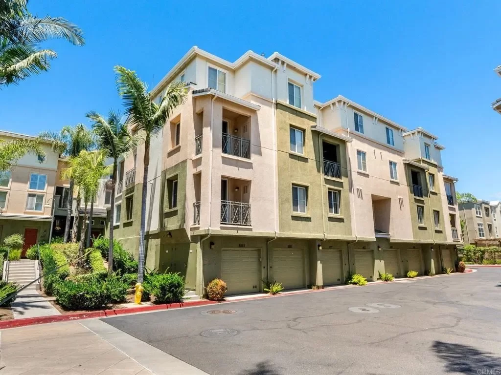 3BR Townhouse for Sale in San Diego, CA