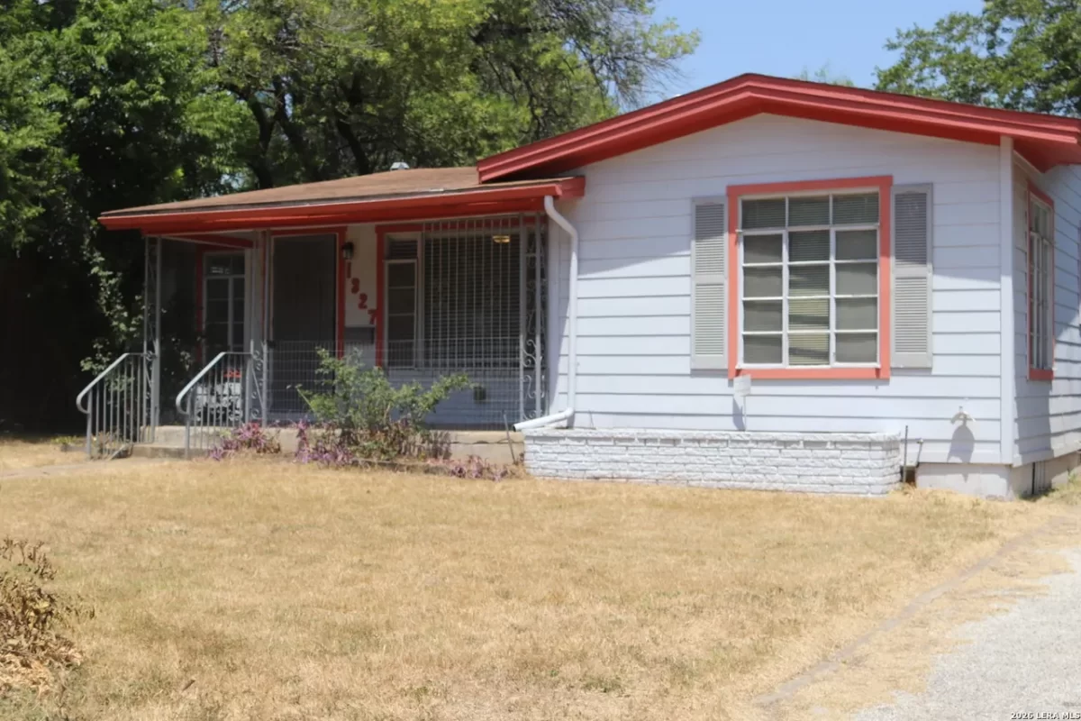 2BR House for Rent in San Antonio, TX
