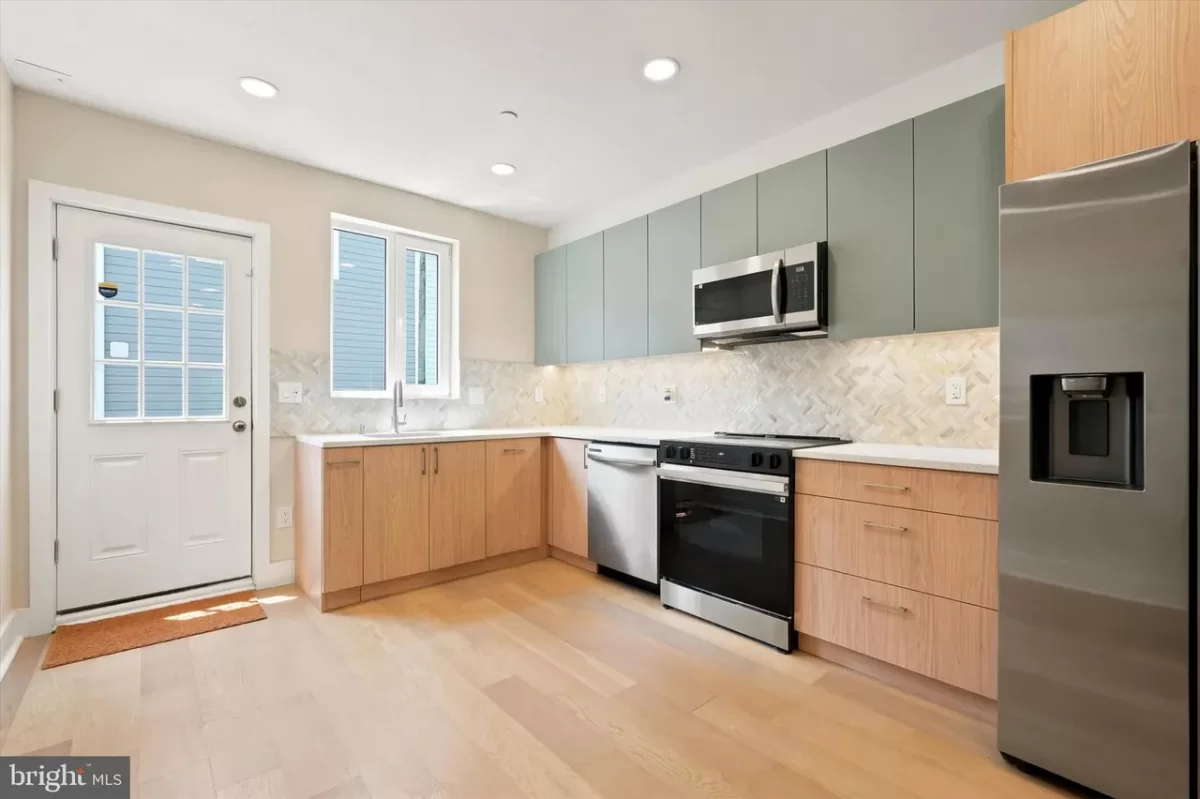3BR Townhouse for Rent in Philadelphia, PA