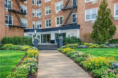 1BR Condo for Sale in Staten Island, NY