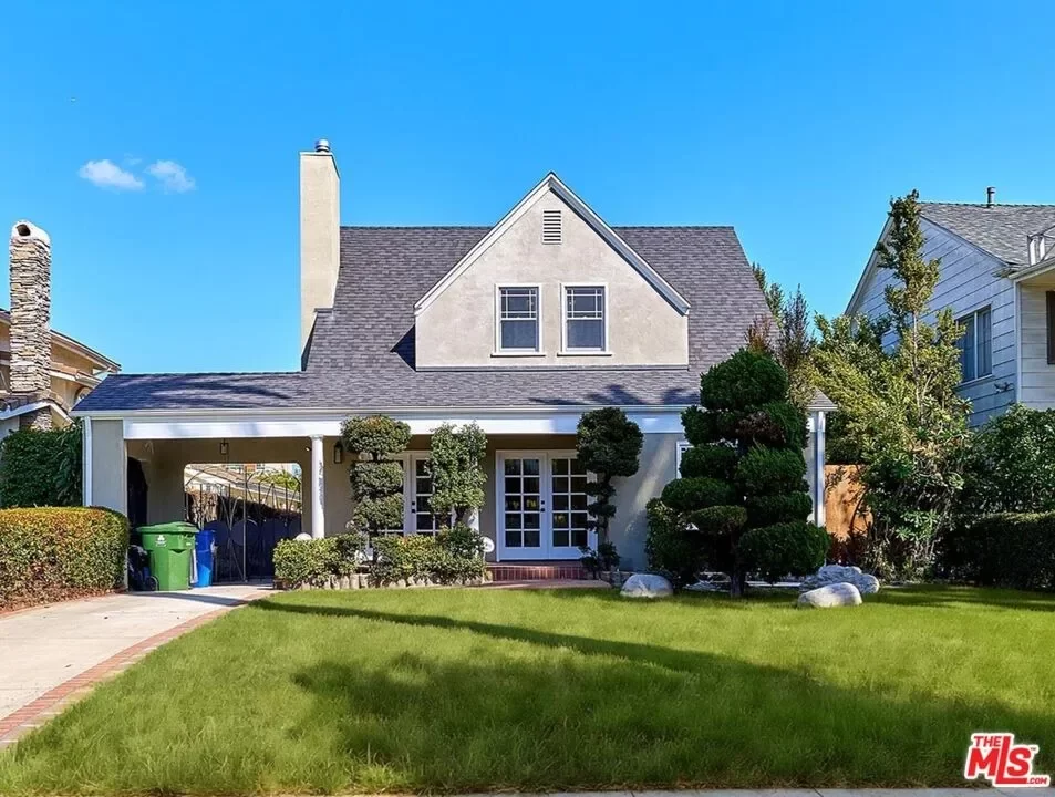 4BR House for Sale in Los Angeles, CA