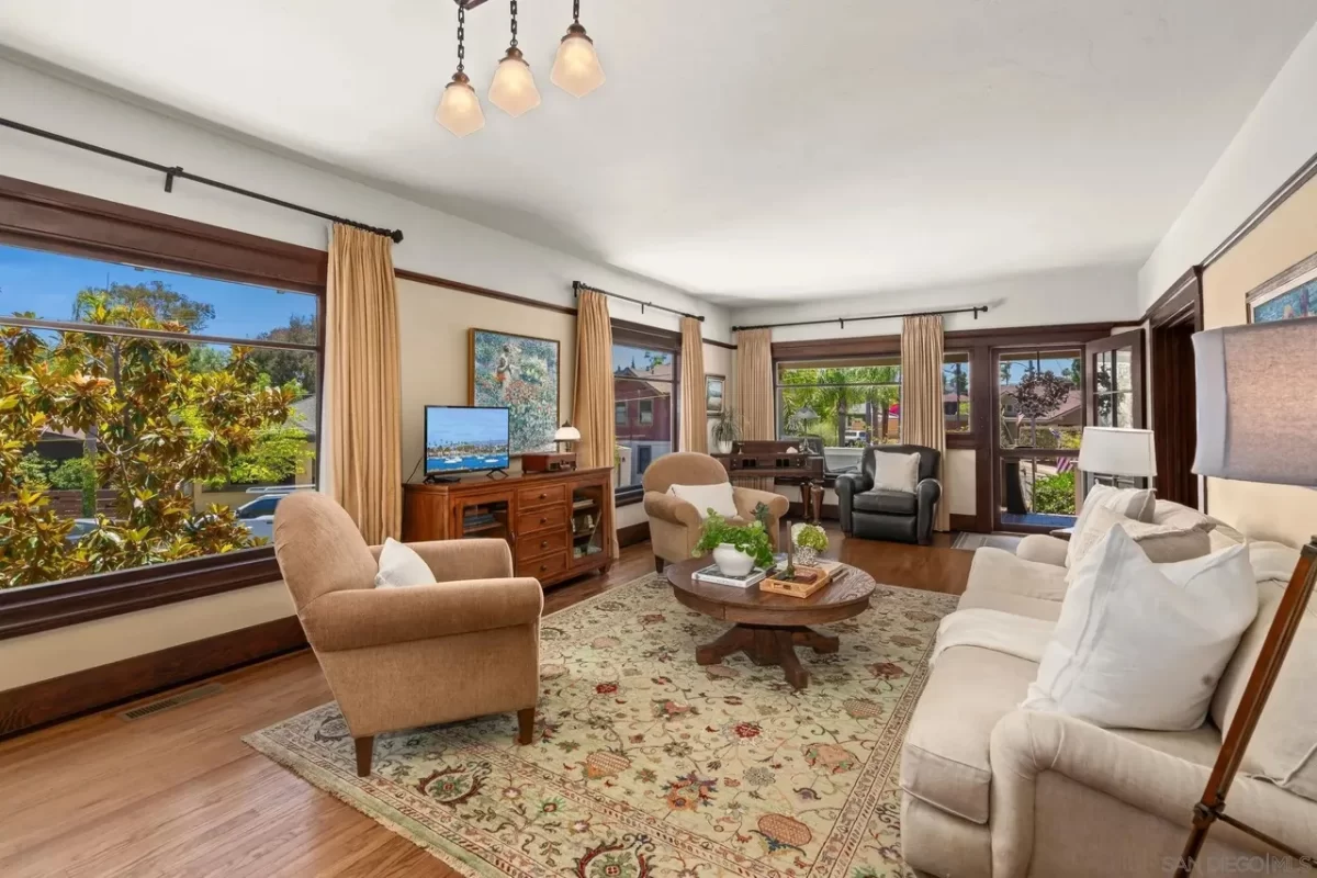 5BR House for Sale in San Diego, CA