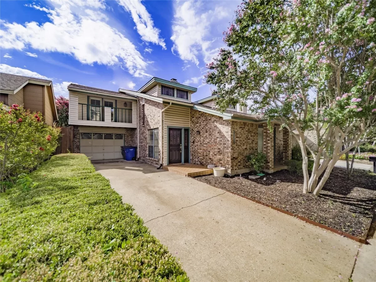 2BR House for Rent in Dallas, TX