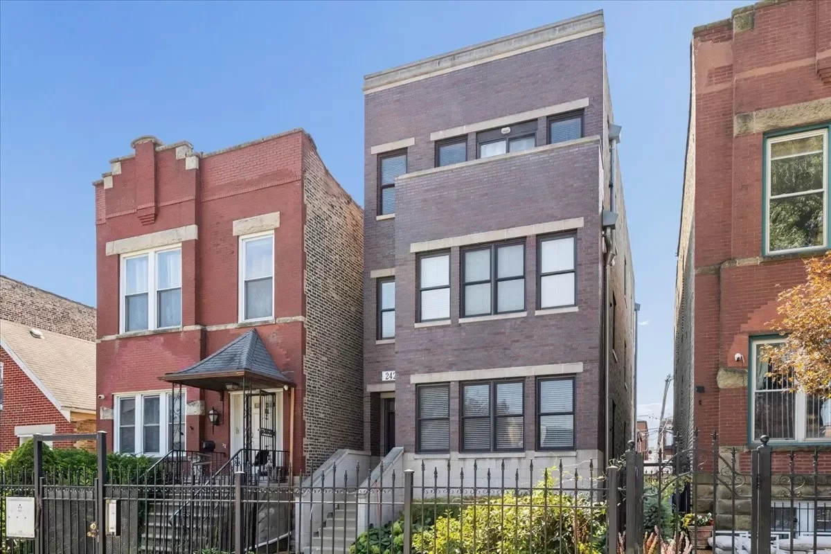 3BR Condo for Rent in Chicago, IL